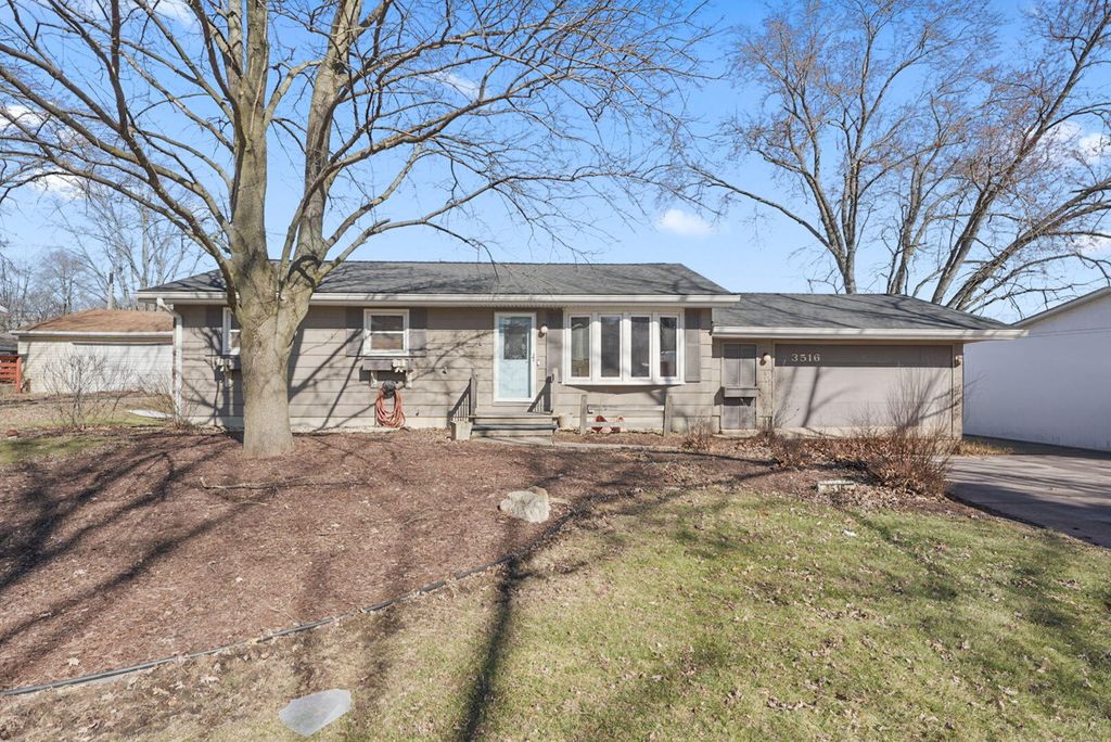 Photo of 3516 W 123rd Place, Crown Point, IN 46307 (MLS # 834922)