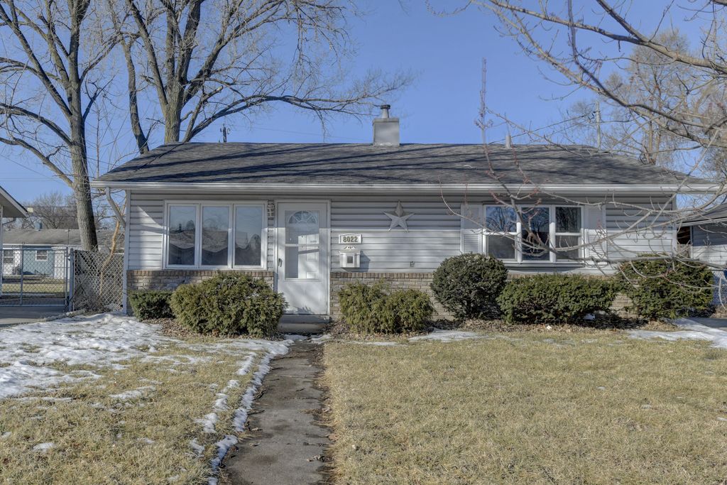 Photo of 8022 Sycamore Avenue, Highland, IN 46322 (MLS # 833913)
