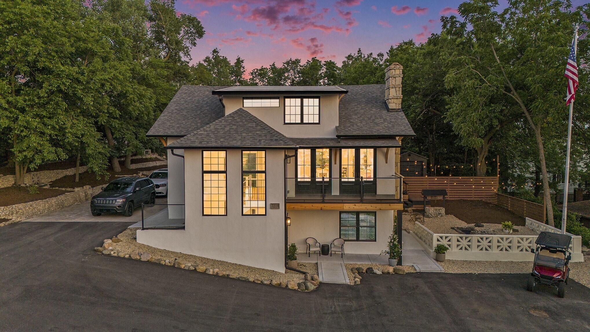 7219 Maple Avenue