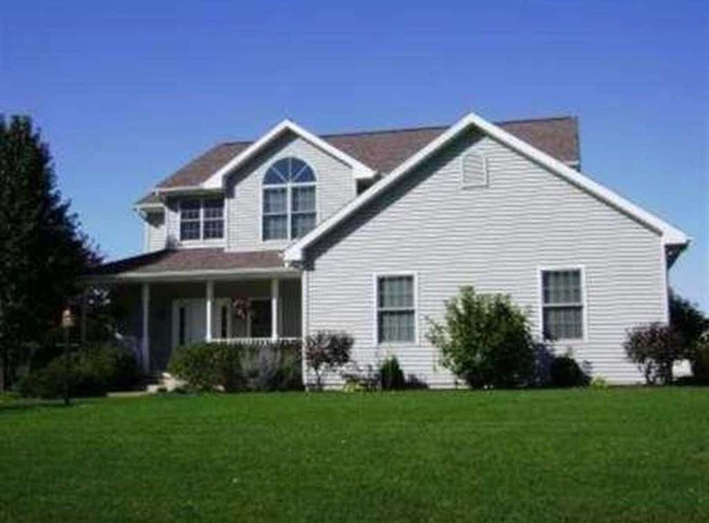 Photo of 3307 N Hickory Court, Warsaw, IN 46582 (MLS # 842668)