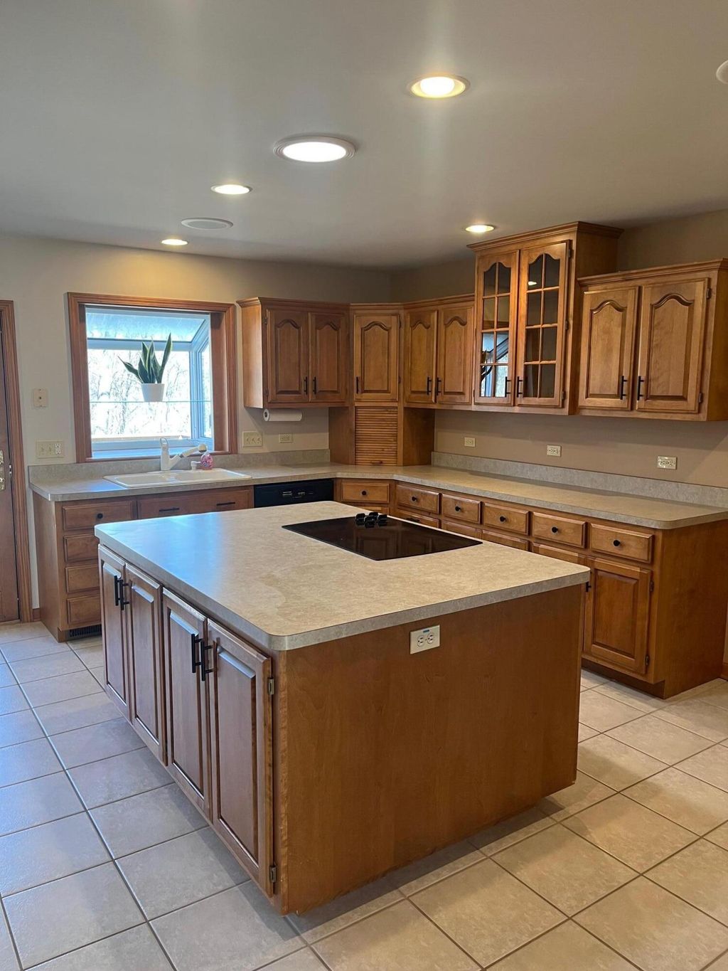 Photo of 2326 Ticonderoga Street, Schererville, IN 46375 (MLS # 835361)