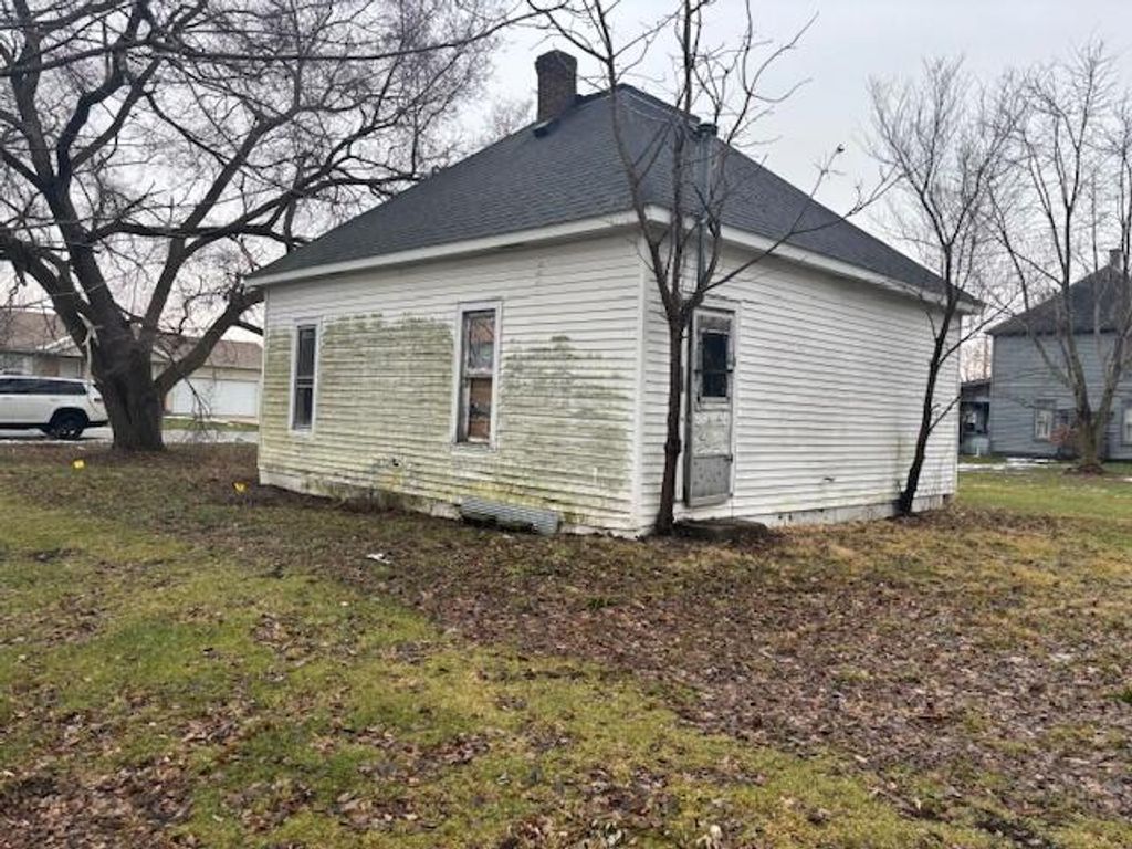 Photo of 508 N Hobart Street, Brook, IN 47922 (MLS # 832070)