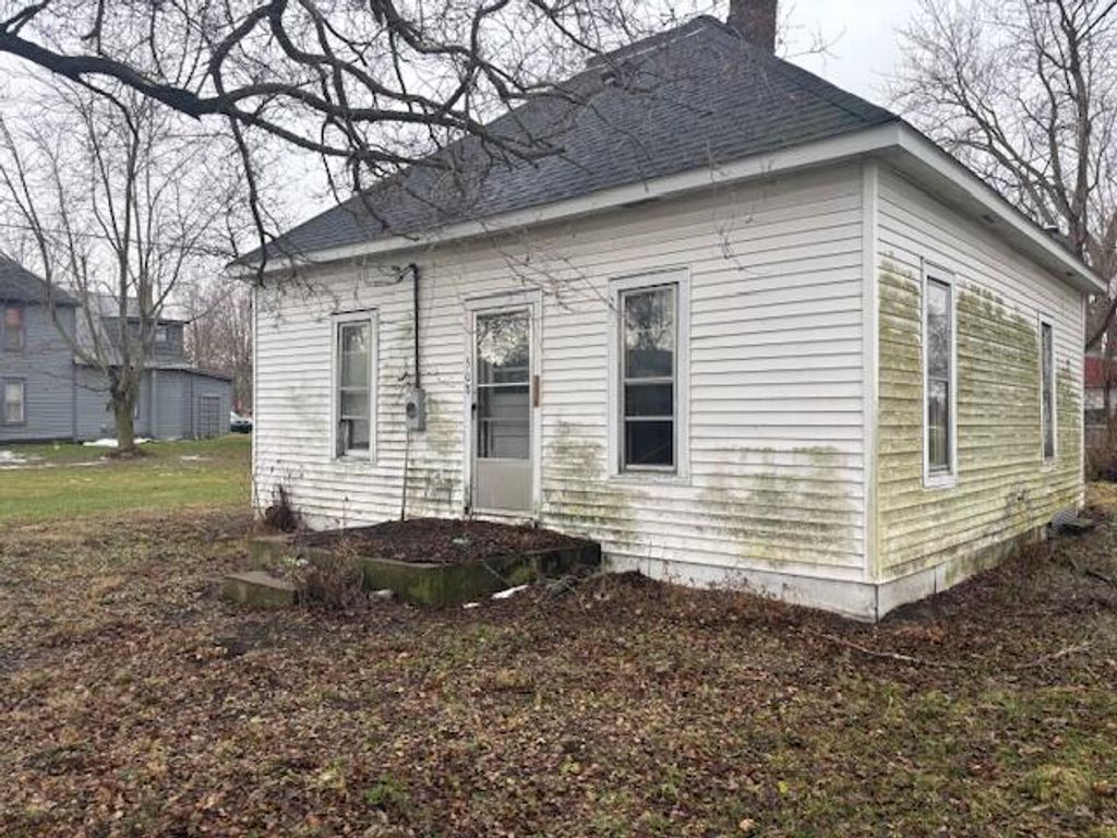 Photo of 508 N Hobart Street, Brook, IN 47922 (MLS # 832070)