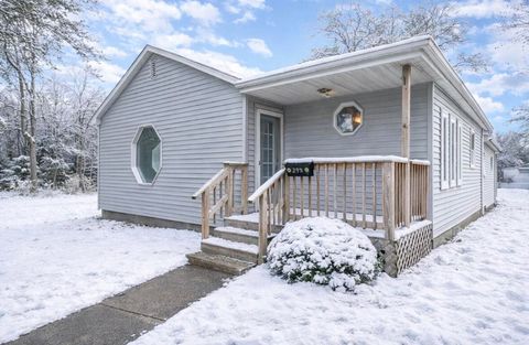 2901 New York Street Lake Station IN 46405