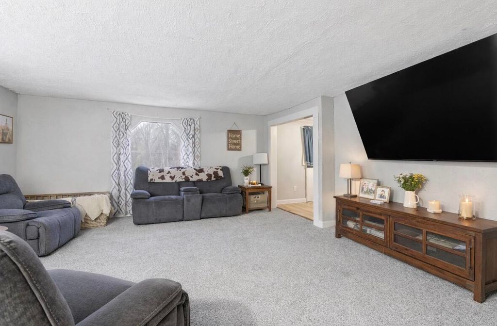 Photo of 2901 New York Street, Lake Station, IN 46405 (MLS # 832812)