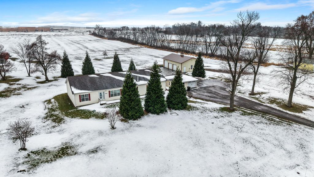 Photo of 10741 W 141st Avenue, Cedar Lake, IN 46303 (MLS # 831788)