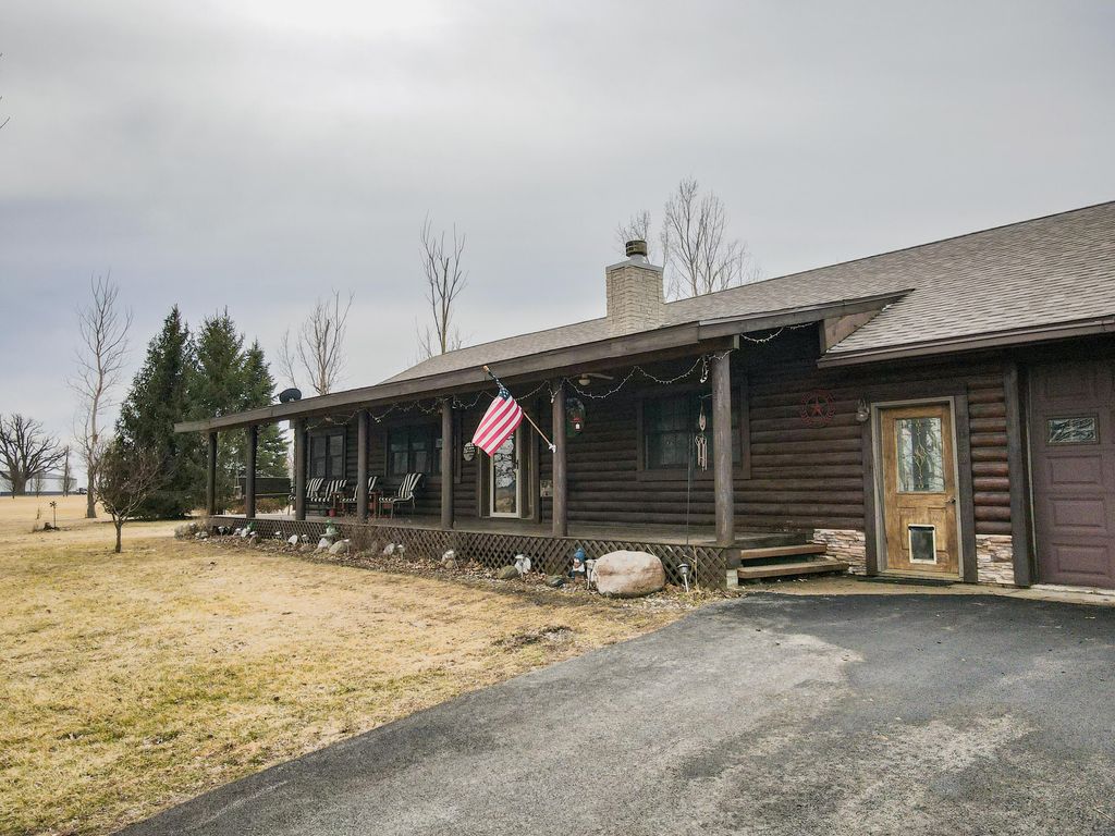 Photo of 7523 W 850 S, Rensselaer, IN 47978 (MLS # 834229)