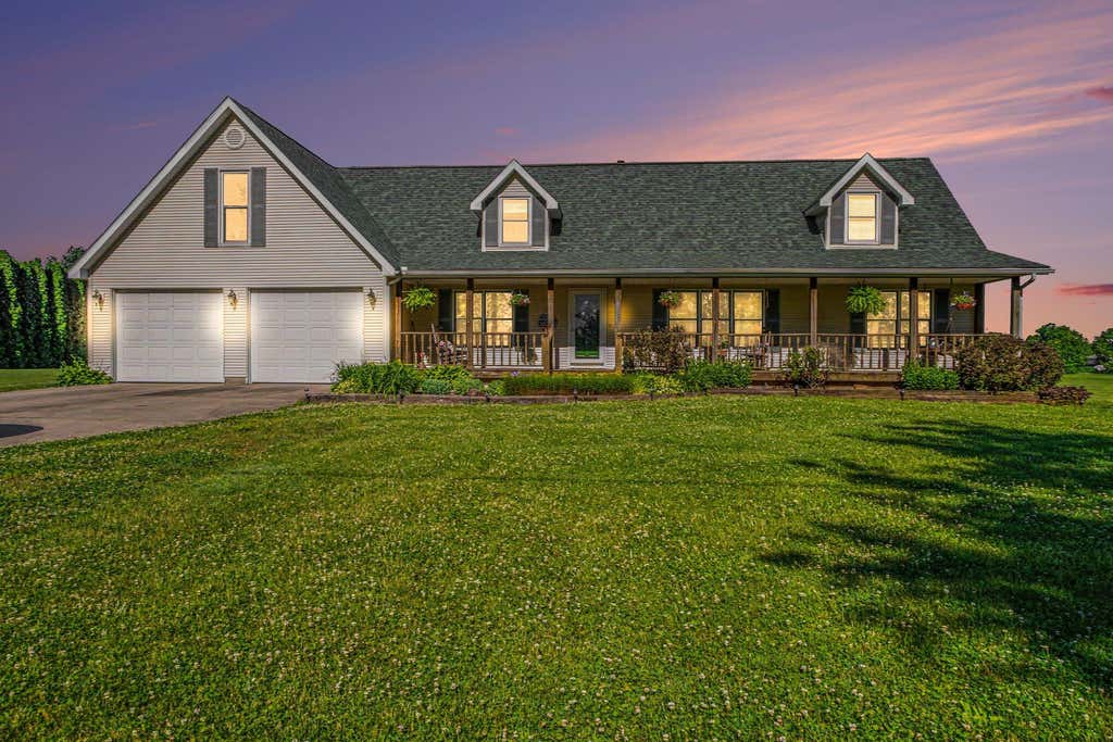 Photo of 2524 S 350 West, La Porte, IN 46350 (MLS # 840760)