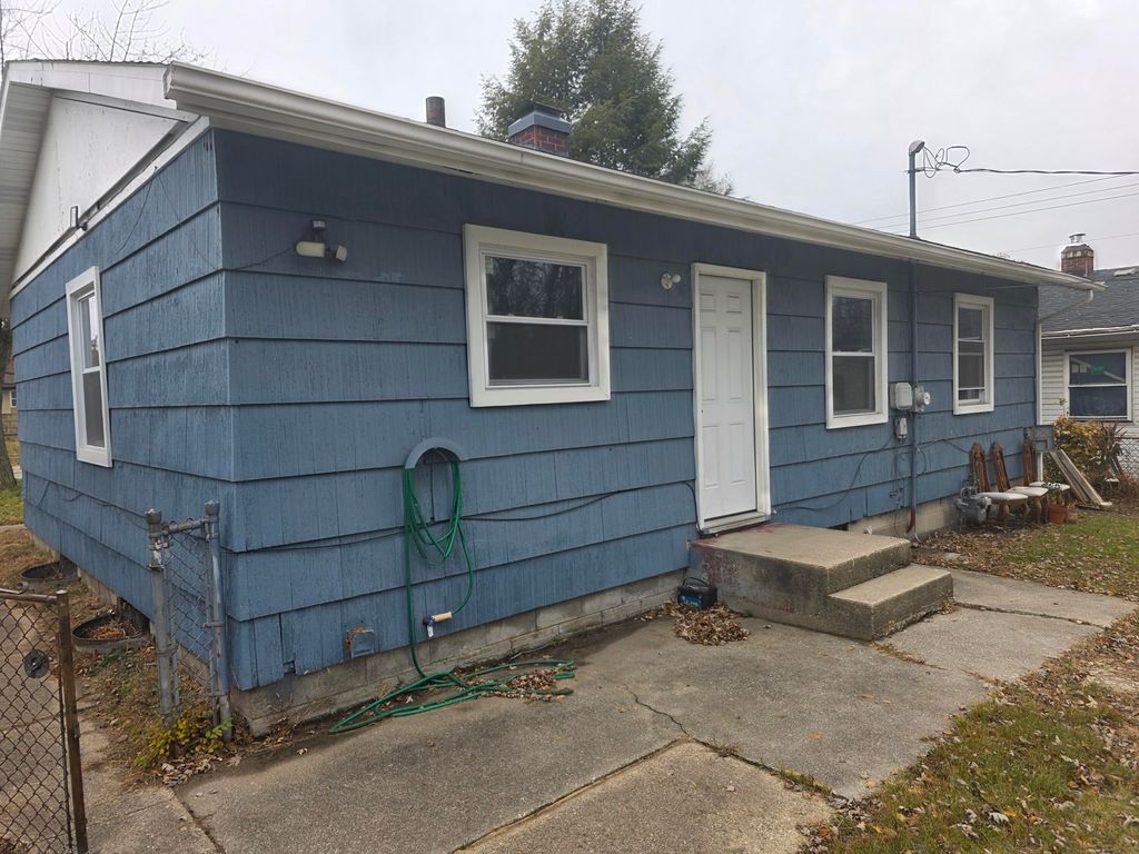 Photo of 4013 Louisiana Street, Gary, IN 46409 (MLS # 831227)