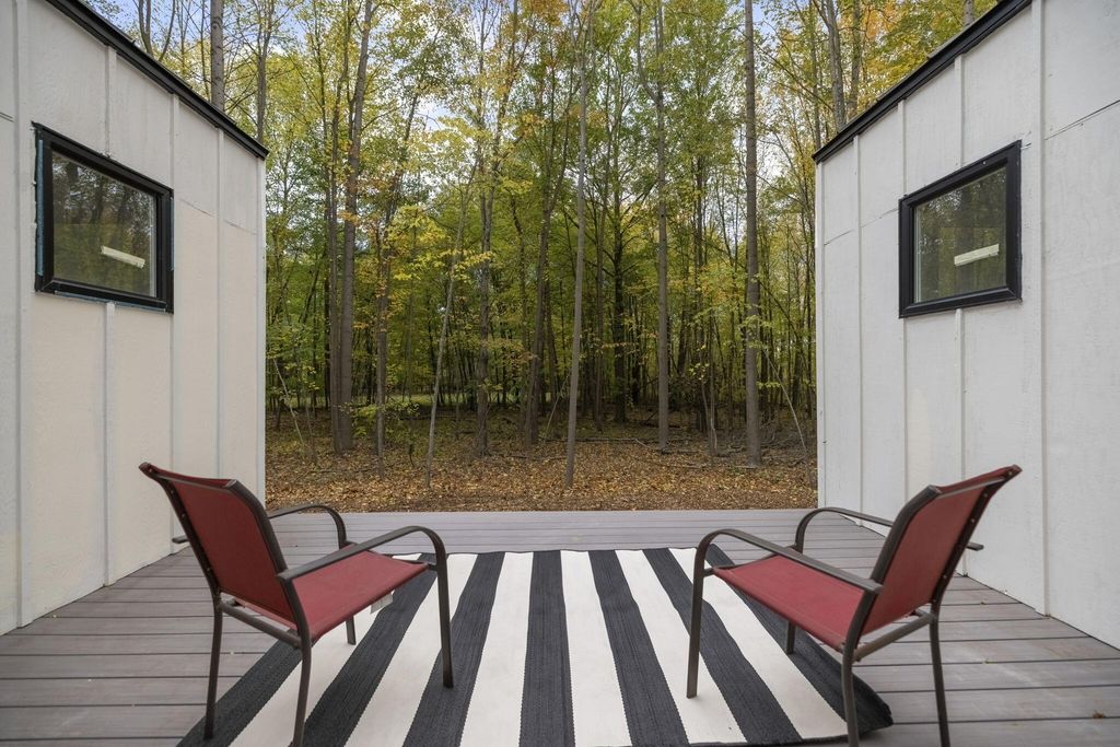 Photo of 14 Blackberry Trail, Michigan City, IN 46360 (MLS # 831950)