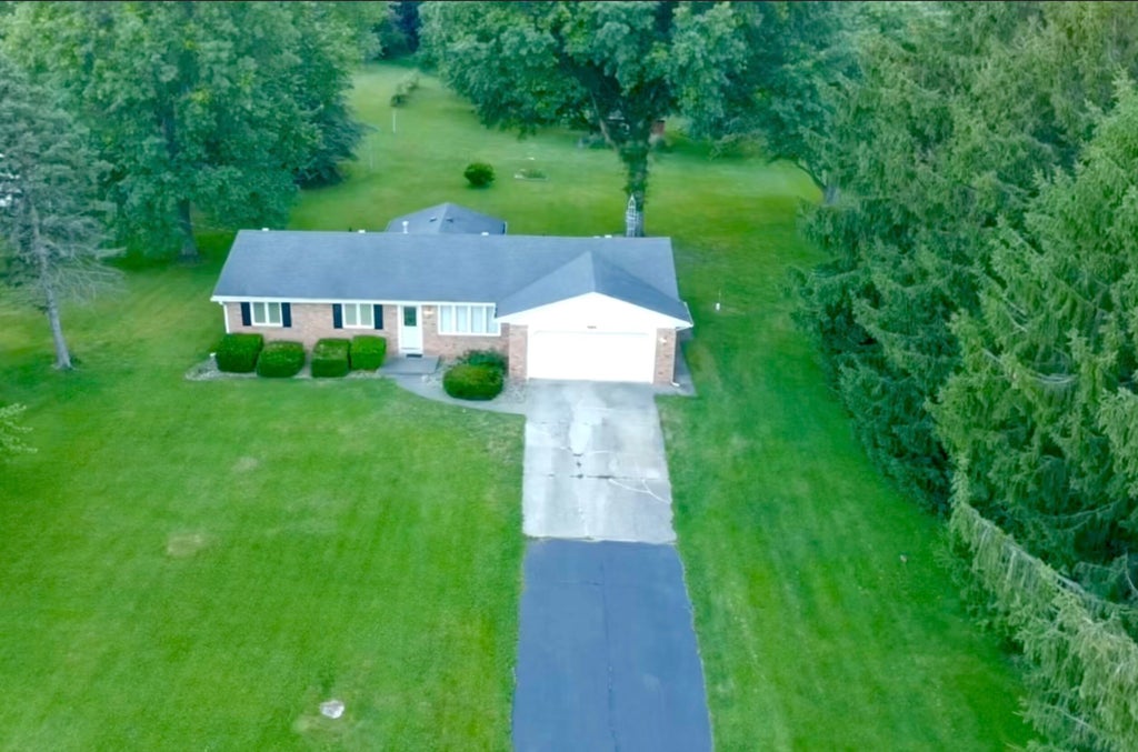 Photo of 6266 N 900 E, New Carlisle, IN 46552 (MLS # 840830)