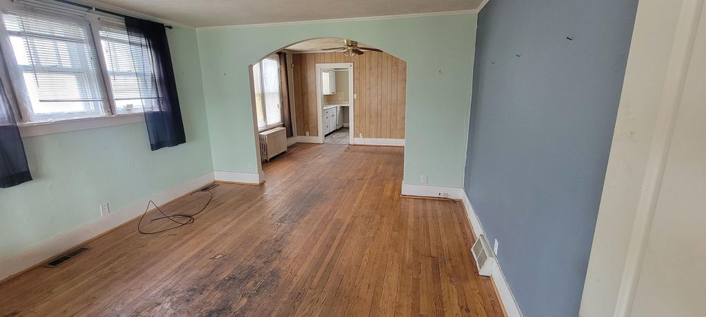 Photo of 518 Dupage Street, Michigan City, IN 46360 (MLS # 837122)