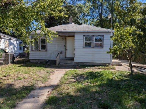 Photo for 3021 Clay Street