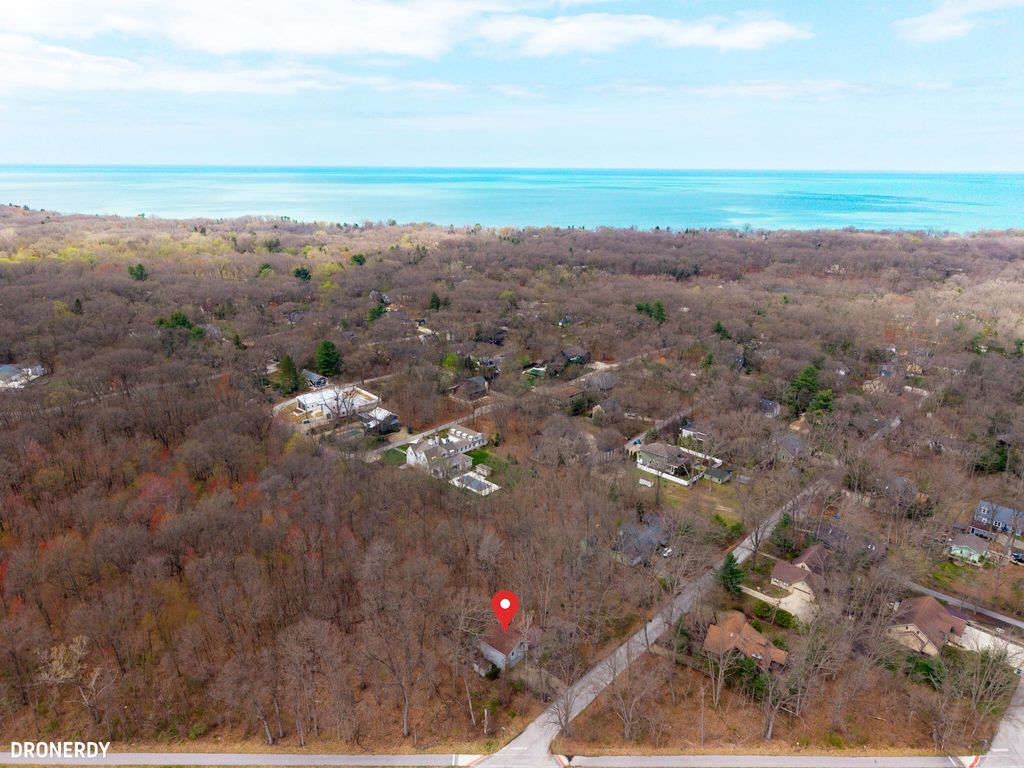 Photo of 218 Chickadee Trail, Michigan City, IN 46360 (MLS # 837291)