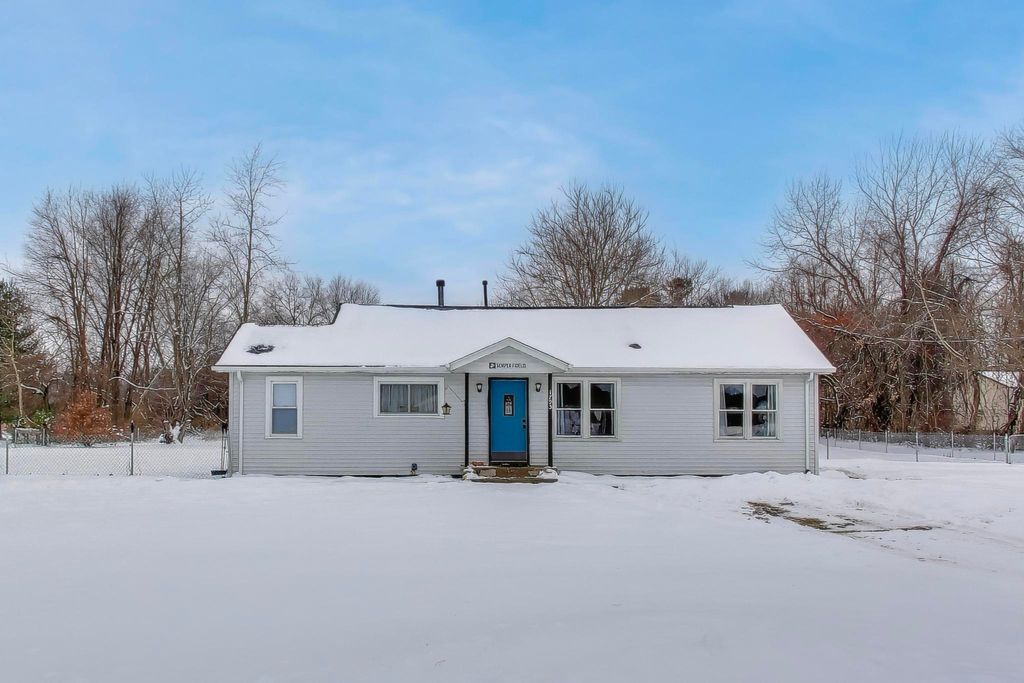 Photo of 1795 S 350 E, Knox, IN 46534 (MLS # 831594)