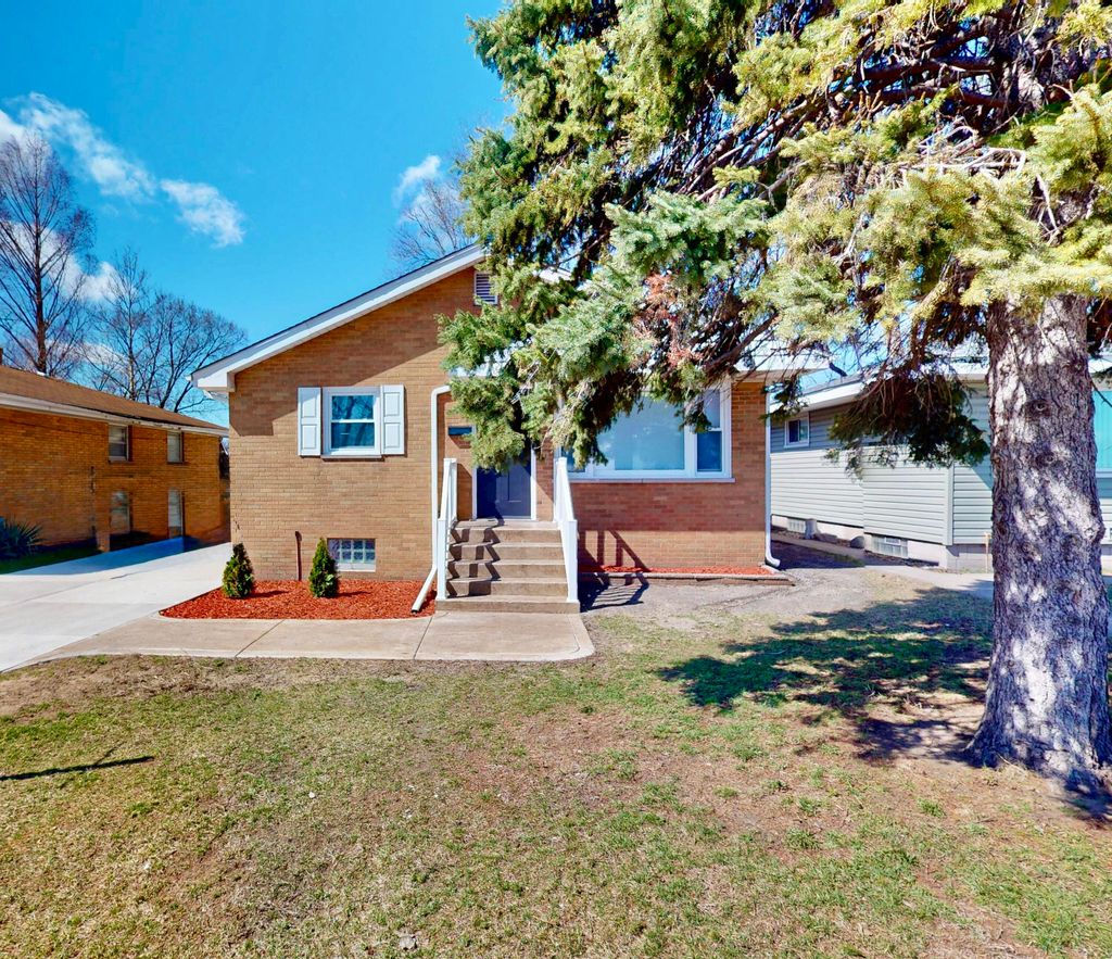 Photo of 4824 Parrish Avenue, East Chicago, IN 46312 (MLS # 836147)