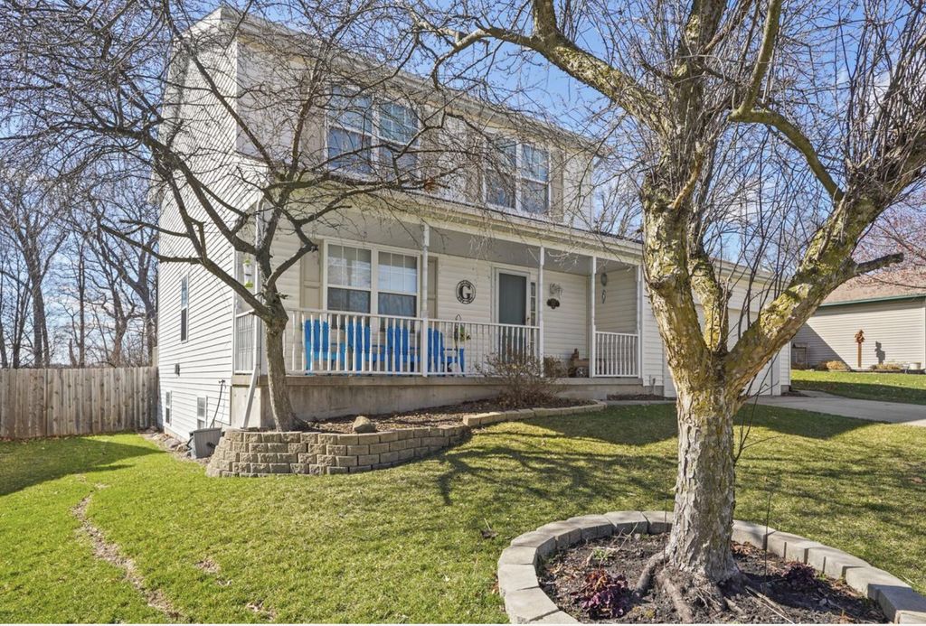 Photo of 507 Galway Drive, Valparaiso, IN 46385 (MLS # 835604)