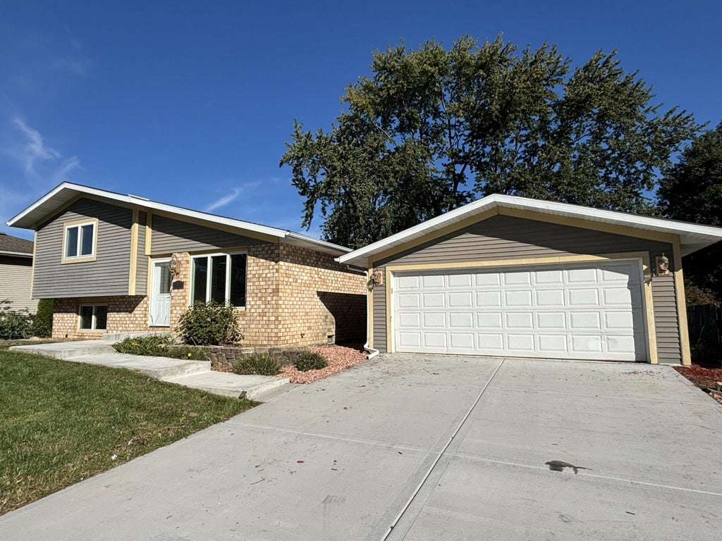 Photo of 5826 Keller Avenue, Portage, IN 46368 (MLS # 846049)