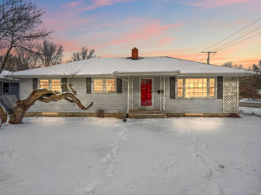 Photo of 3339 Wirth Road, Highland, IN 46322 (MLS # 833441)