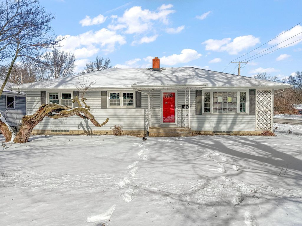 Photo of 3339 Wirth Road, Highland, IN 46322 (MLS # 833441)