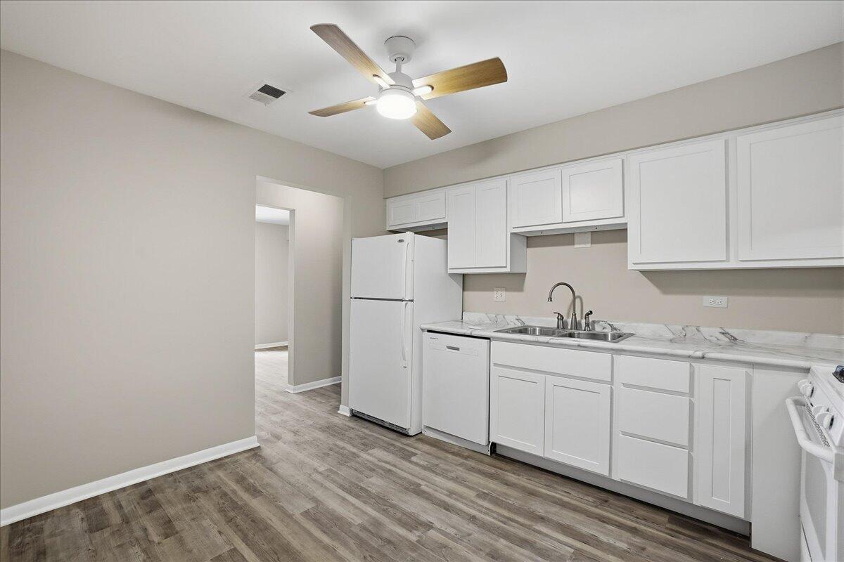 405 Old Stone Road E4