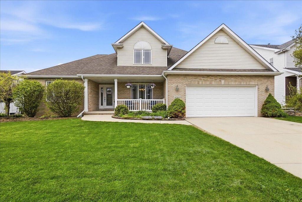 Photo of 9360 Calumet Street, Dyer, IN 46311 (MLS # 837388)