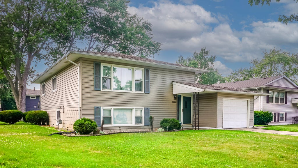 Photo of 7266 Polk Street, Merrillville, IN 46410 (MLS # 842728)
