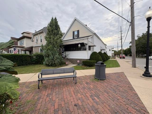 Photo of 1700 Oliver Street, Whiting, IN 46394 (MLS # 844554)