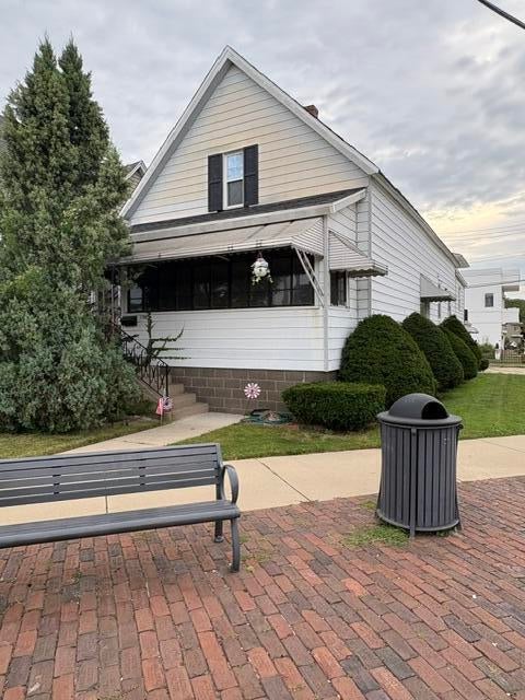 Photo of 1700 Oliver Street, Whiting, IN 46394 (MLS # 844554)