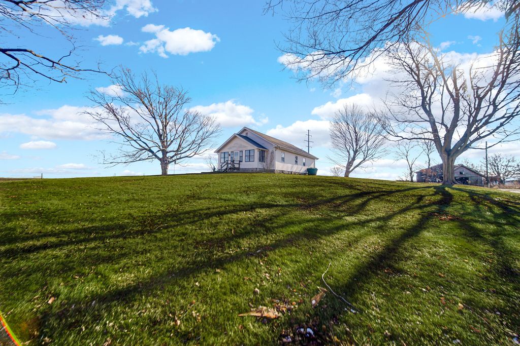 Photo of 32670 Chicago Trail, New Carlisle, IN 46552 (MLS # 832903)