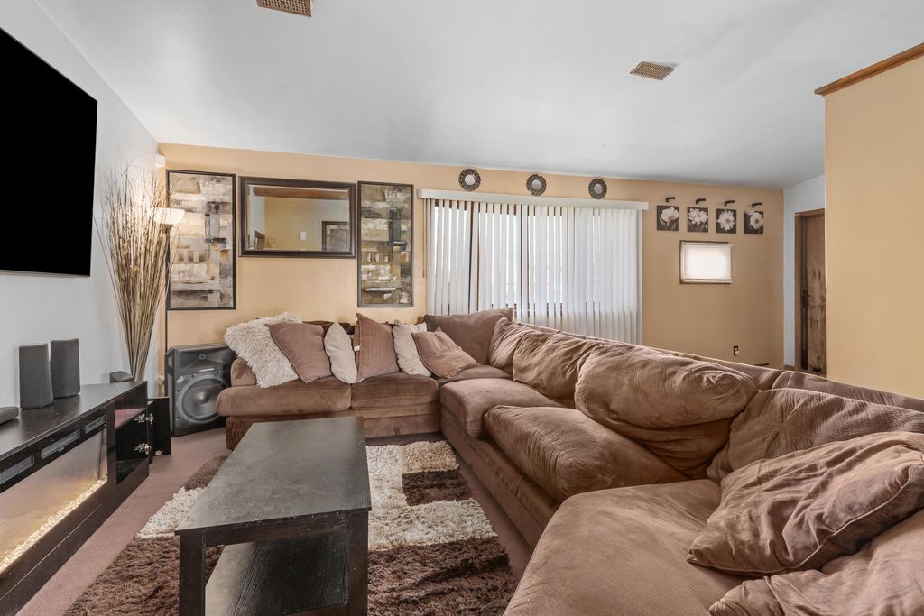 Photo of 4140 W 73rd Place, Merrillville, IN 46410 (MLS # 836792)