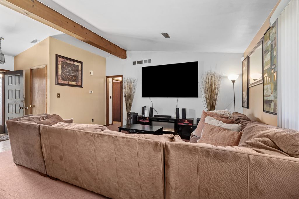 Photo of 4140 W 73rd Place, Merrillville, IN 46410 (MLS # 836792)