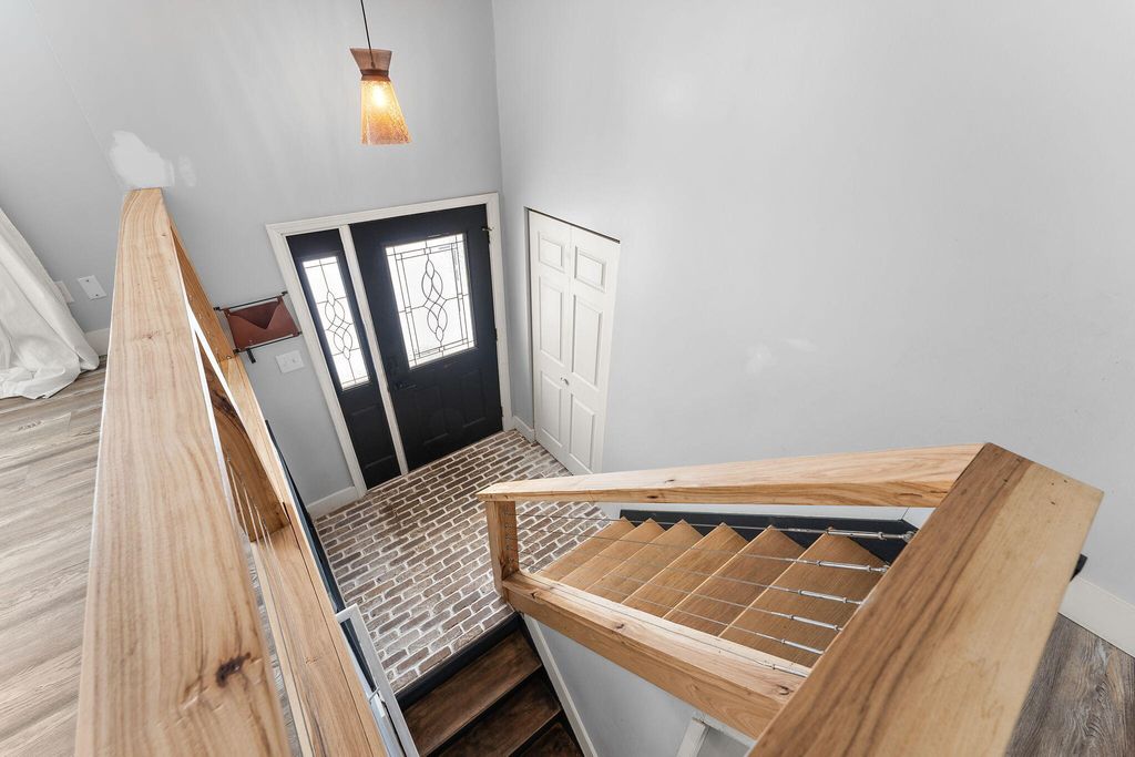 Photo of 624 N 50 W, Valparaiso, IN 46385 (MLS # 833610)