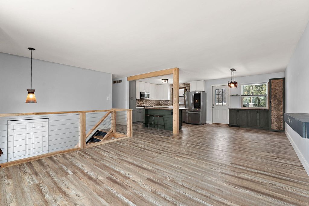 Photo of 624 N 50 W, Valparaiso, IN 46385 (MLS # 833610)