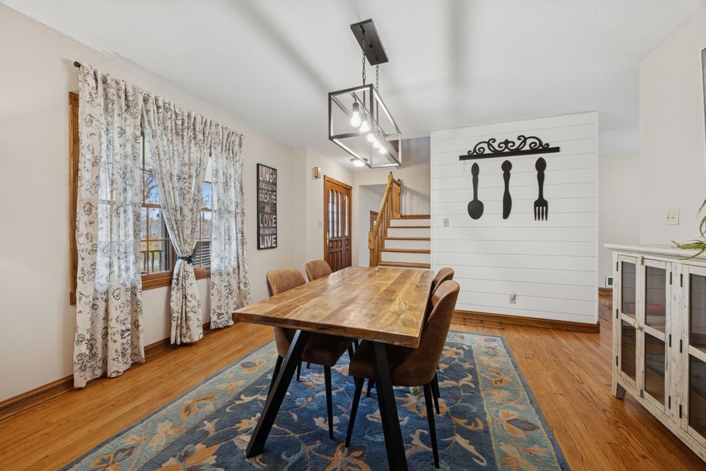 Photo of 248 Skyline Drive, Valparaiso, IN 46385 (MLS # 831285)