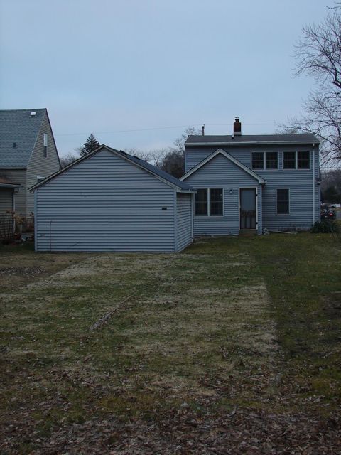 Single Family Residence in Hammond IN 7614 New Hampshire Avenue 10.jpg