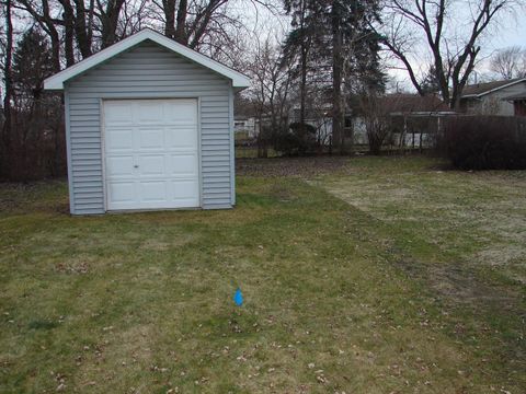 Single Family Residence in Hammond IN 7614 New Hampshire Avenue 11.jpg