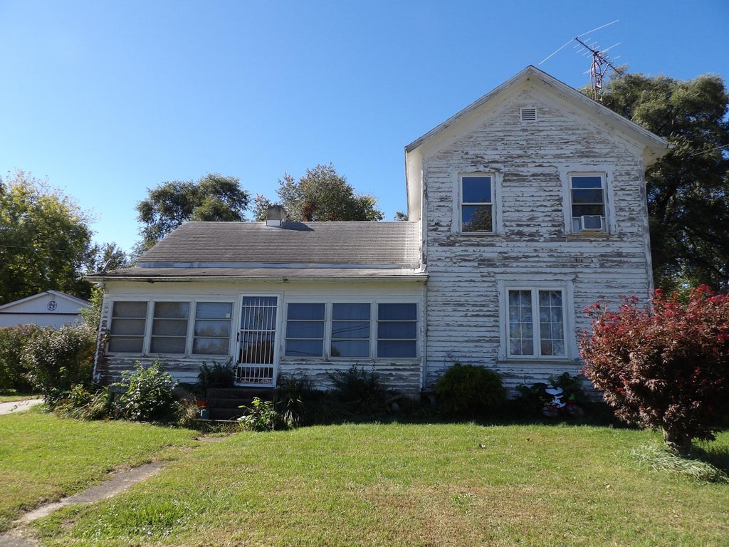 Photo of 302 Union Street, Union Mills, IN 46382 (MLS # 847038)