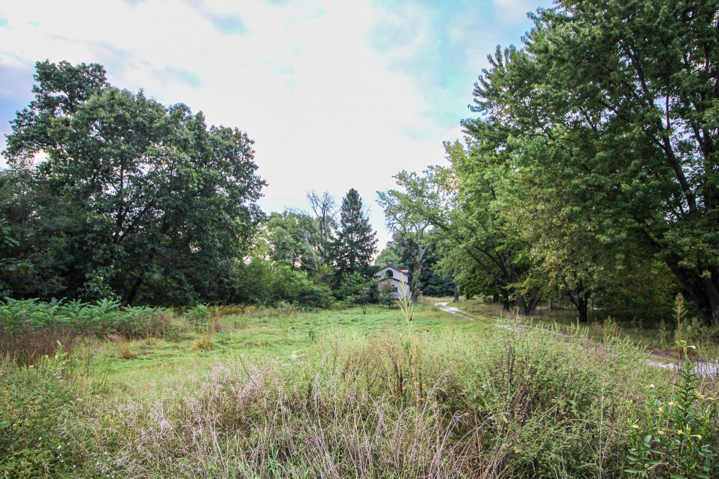 Photo of 8840 E 400 N, Grovertown, IN 46531 (MLS # 845940)