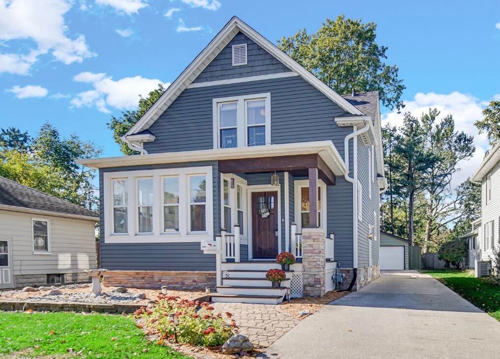 Photo of 1716 Monroe Street, La Porte, IN 46350 (MLS # 847273)
