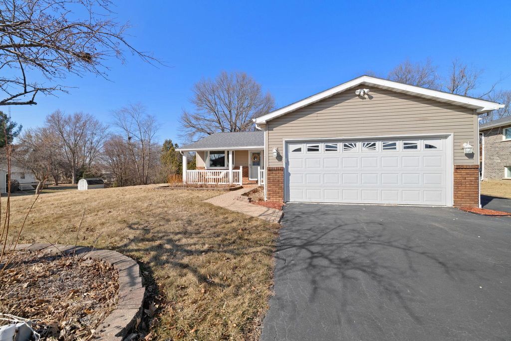 Photo of 1886 Loganberry Lane, Crown Point, IN 46307 (MLS # 834876)