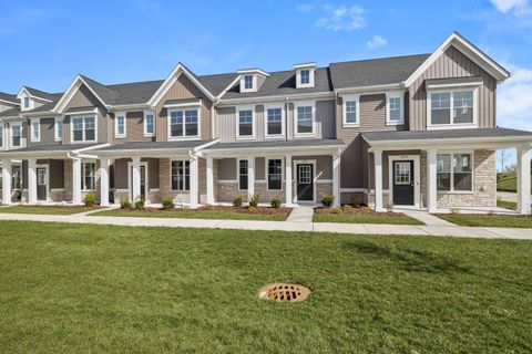 Townhouse in Crown Point IN 11873 Kentucky Street.jpg