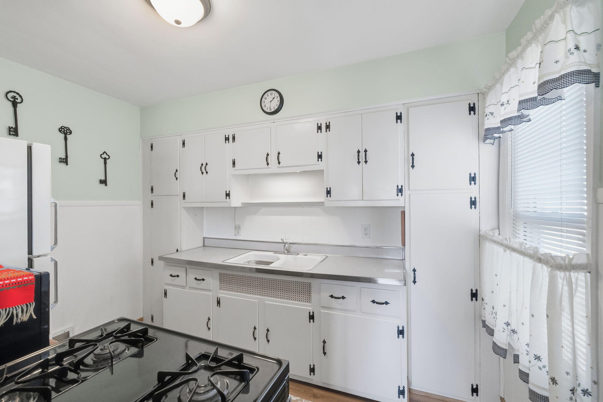 3113 E Pkwy N