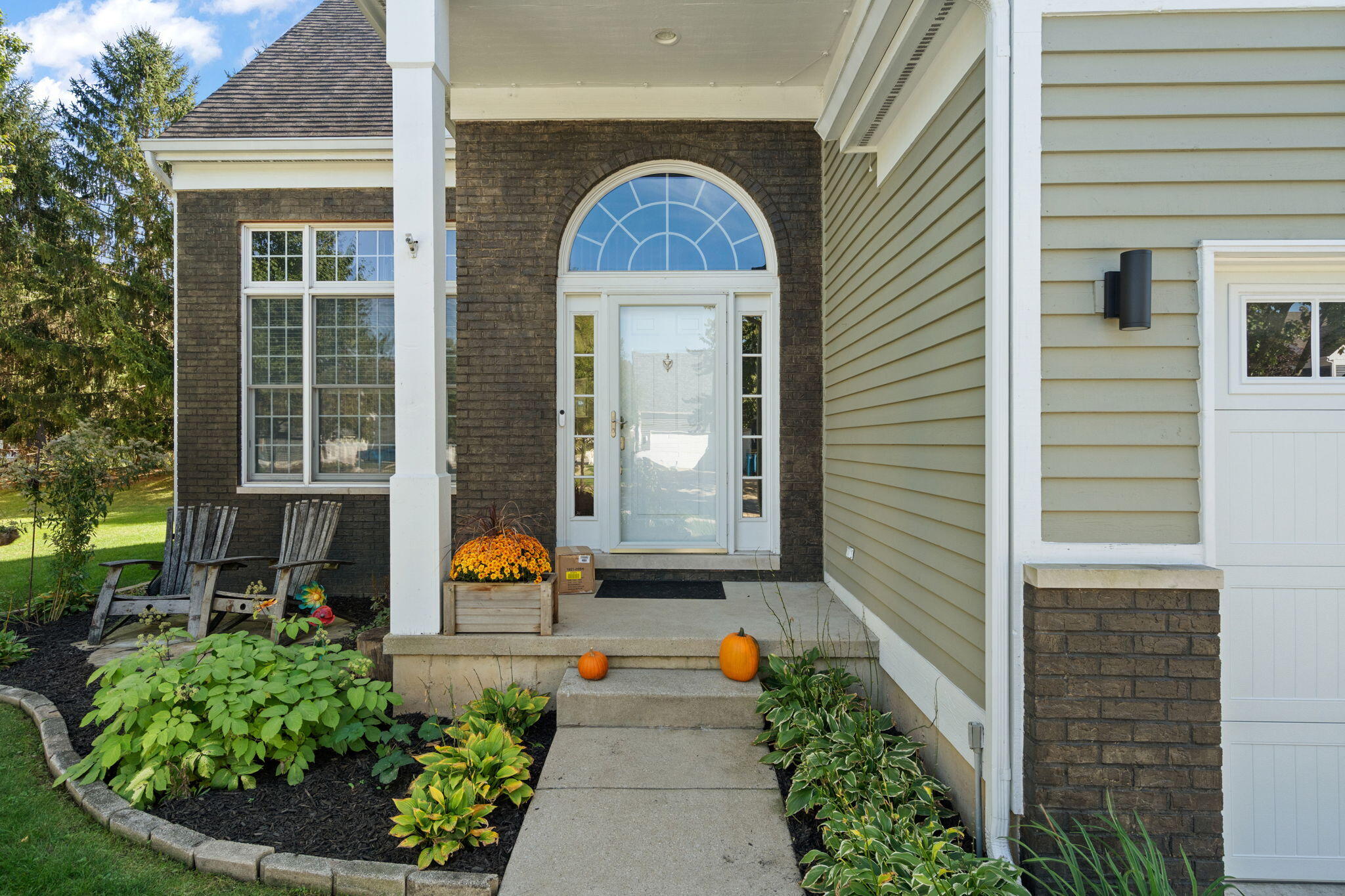 817 Olde Towne Square