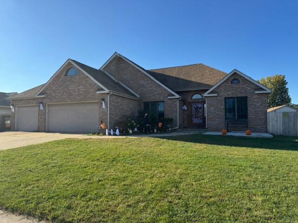Photo of 6331 Savannah Avenue, Portage, IN 46368 (MLS # 829461)
