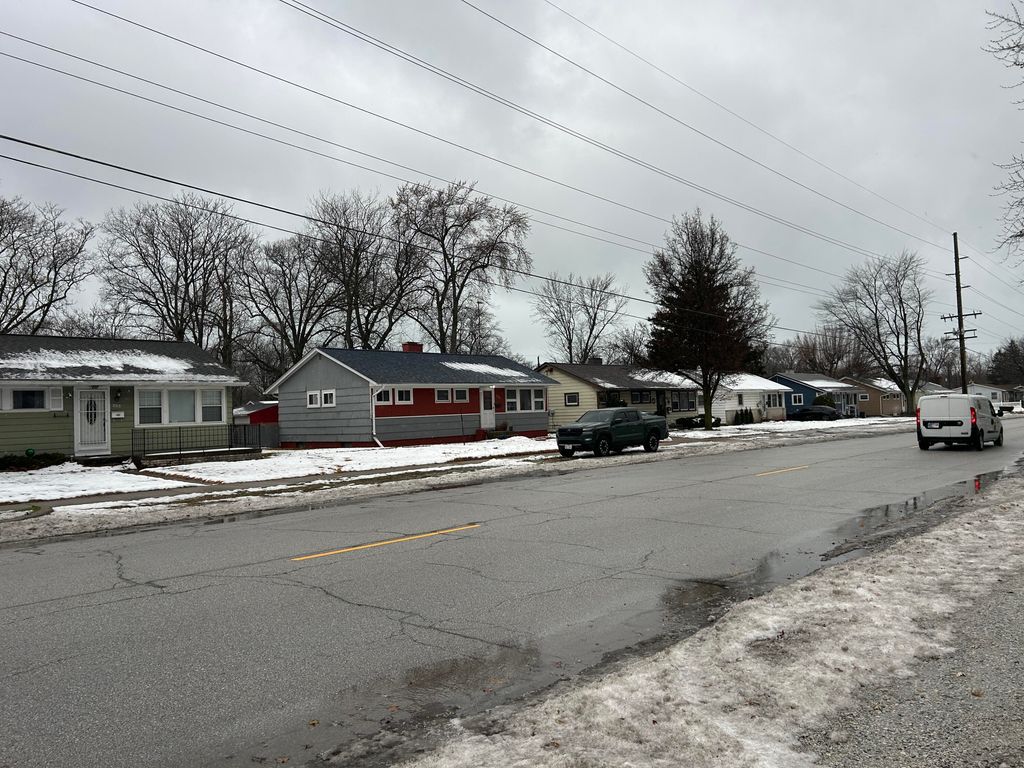 Photo of 2532 Ohio Street, Michigan City, IN 46360 (MLS # 832451)