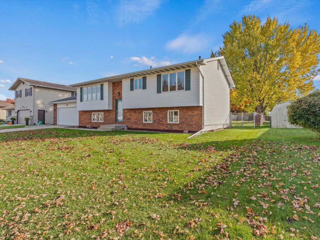 Photo of 6401 Kristina Avenue, Portage, IN 46368 (MLS # 830494)
