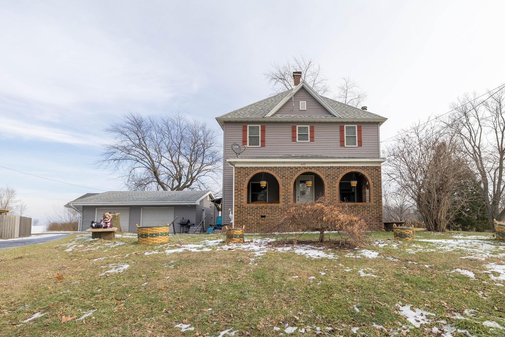 Photo of 405 N Polk Street, Morocco, IN 47963 (MLS # 832551)