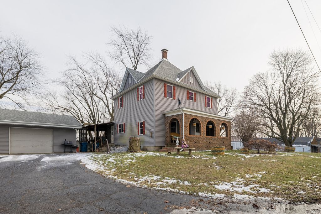 Photo of 405 N Polk Street, Morocco, IN 47963 (MLS # 832551)