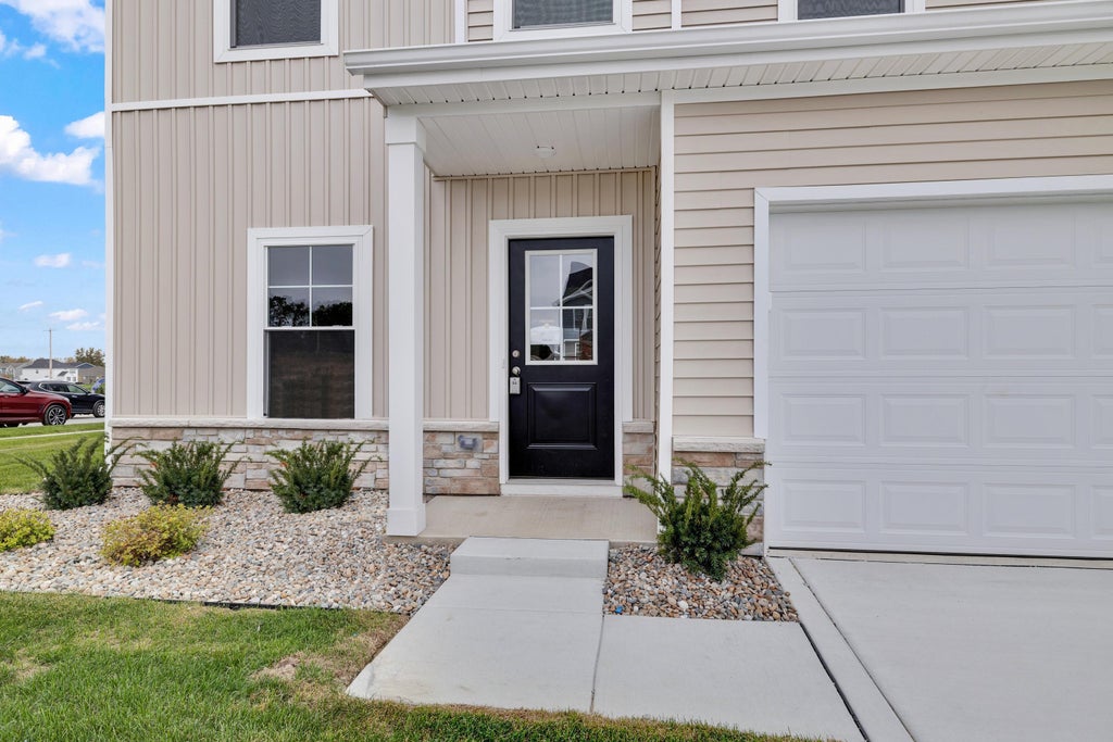Photo of 4401 Wren Place, Valparaiso, IN 46385 (MLS # 846549)